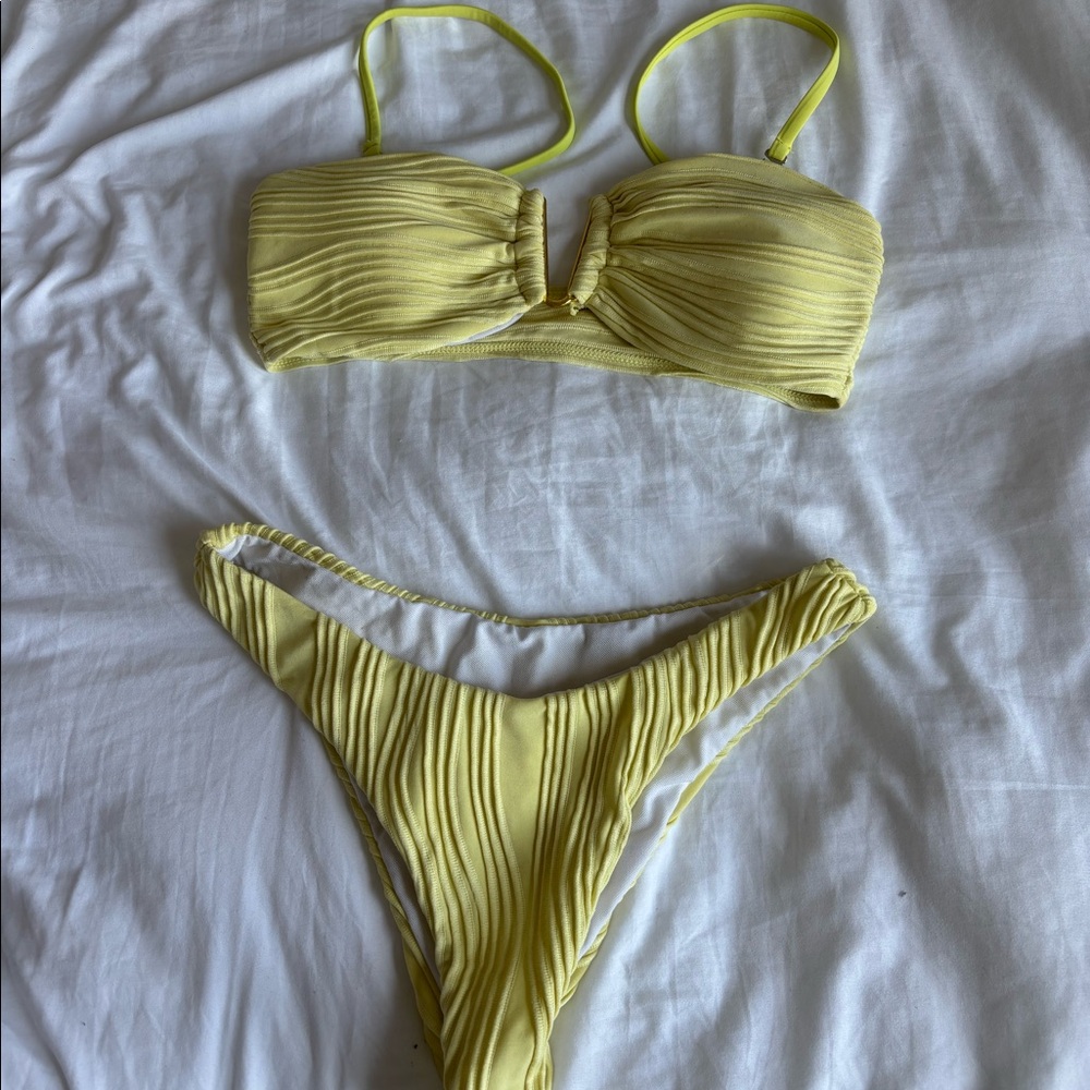 Lemon yellow bikini